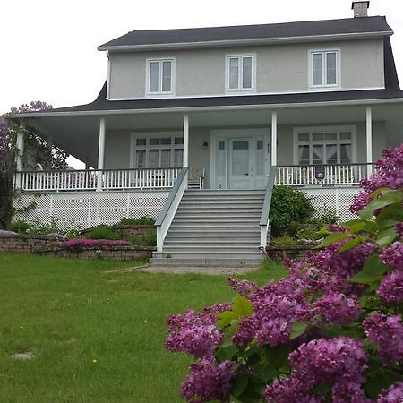 לה מלבאי Auberge Gite Maison Des Lilas מראה חיצוני תמונה