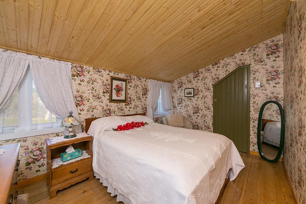 לה מלבאי Auberge Gite Maison Des Lilas מראה חיצוני תמונה